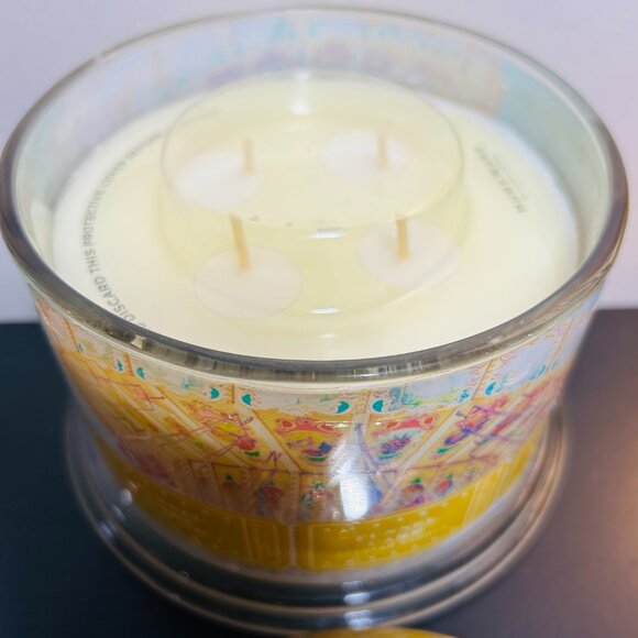 HomeWorx by Slatkin Funnel Cake 4-Wick 18oz Candle NEW - Picture 2 of 3